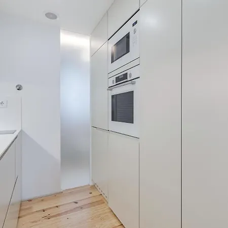 Condessa Iii By Innkeeper